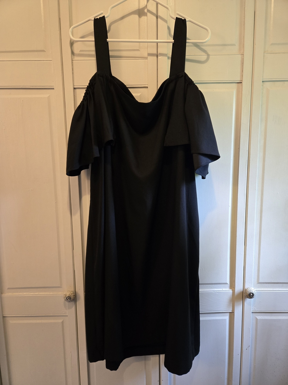 Black Off-Shoulder Midi Dress with Ruffle Sleeves